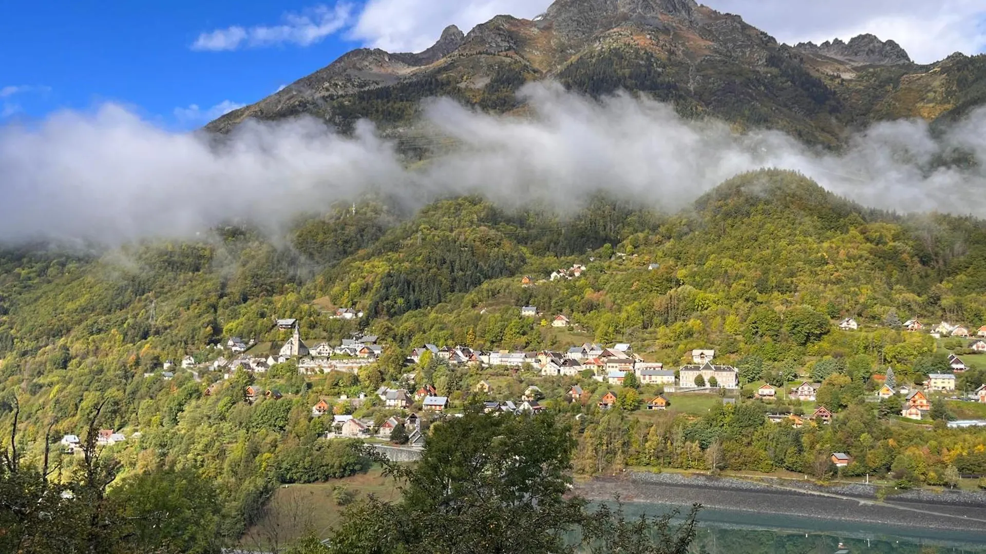 Holiday home Luxe Gite In Ski- En Fietsparadijs Allemond Villa